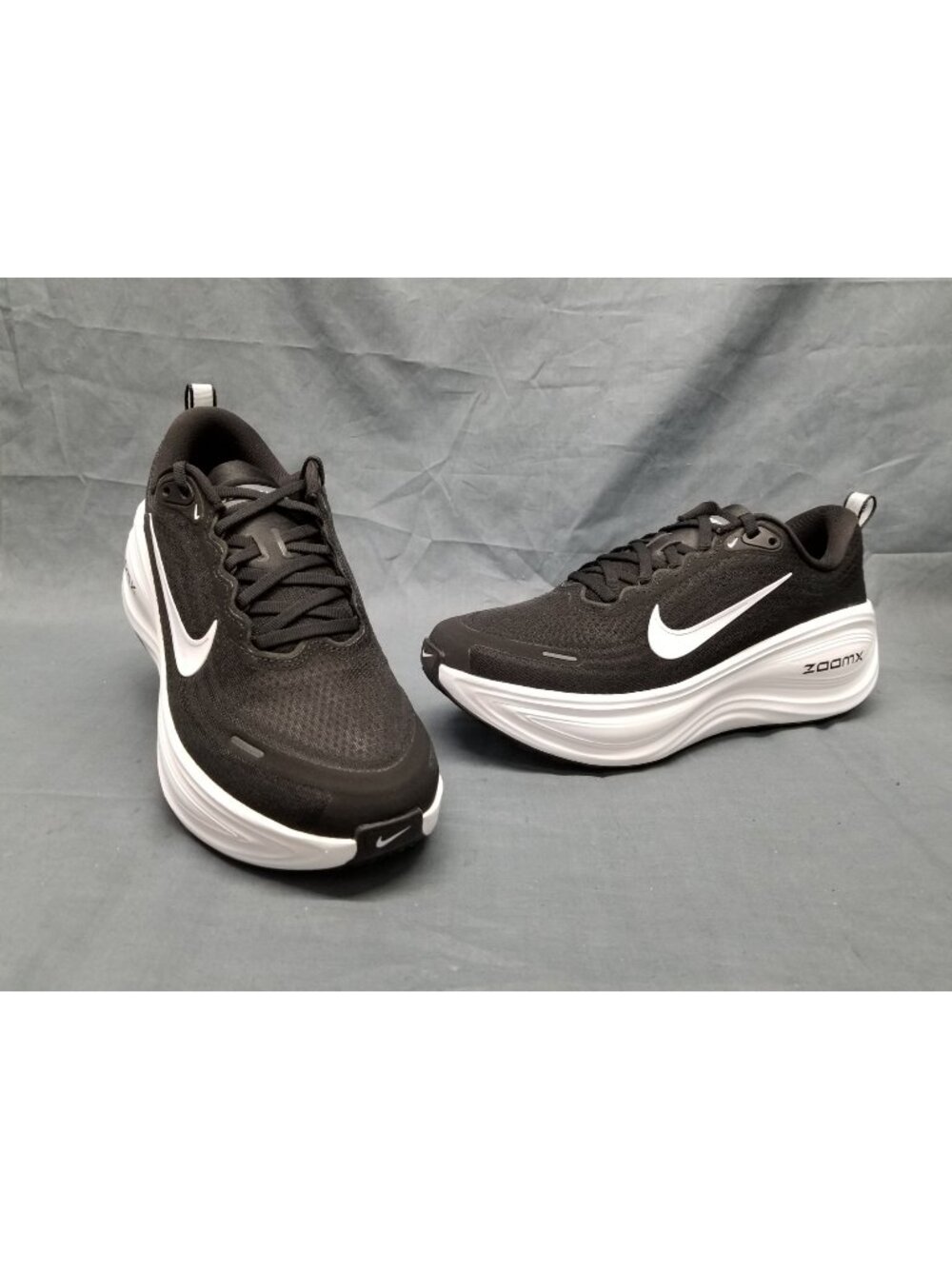 Nike Vomero Plus Black White HV8154 002 Women's Size 9 NEW NO BOX !